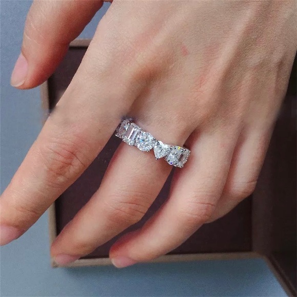 Neiman Marcus Jewelry - 15ct Multi Stone Band